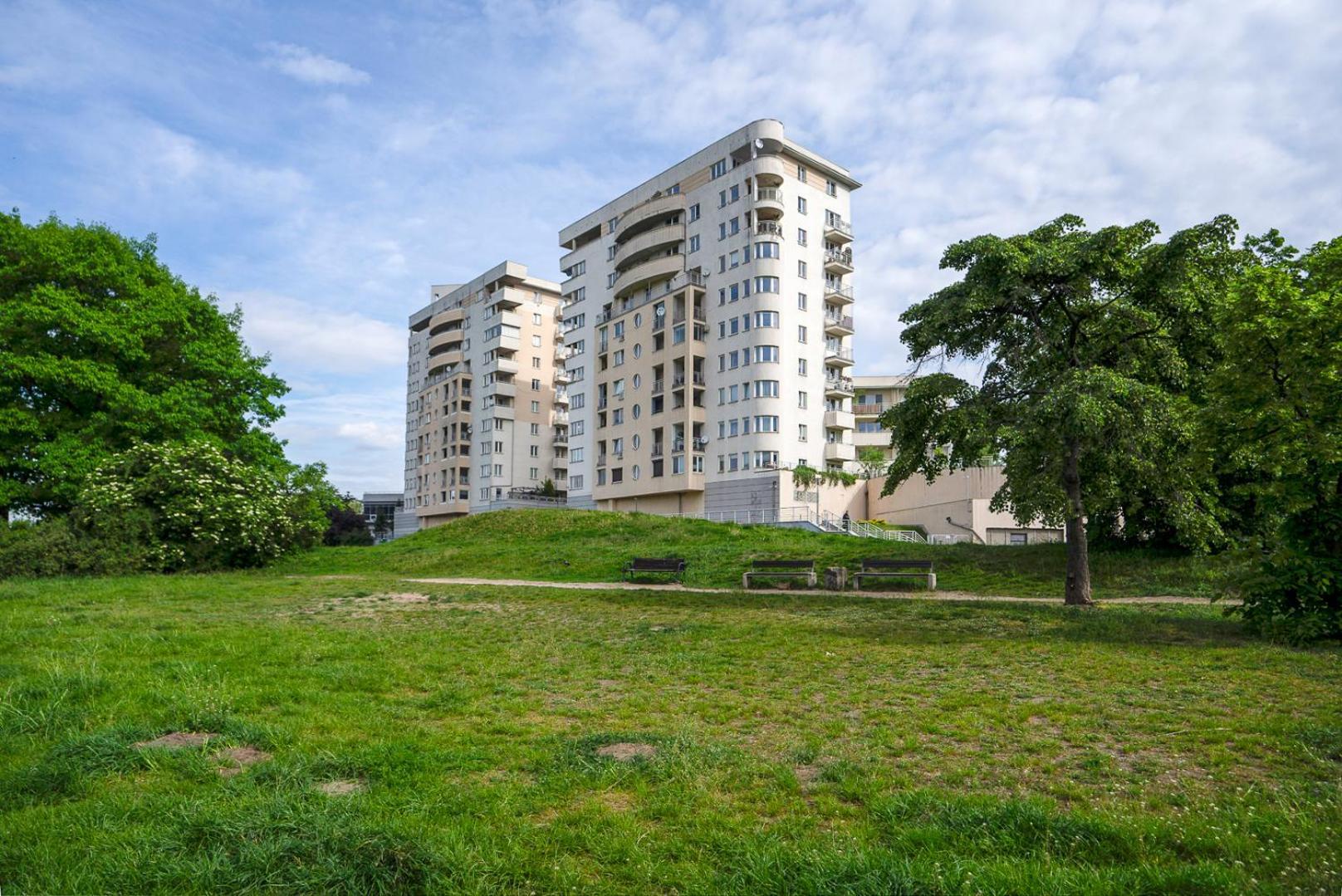 Apartament Studio - City View, Parks Nearby By Rentujemy *